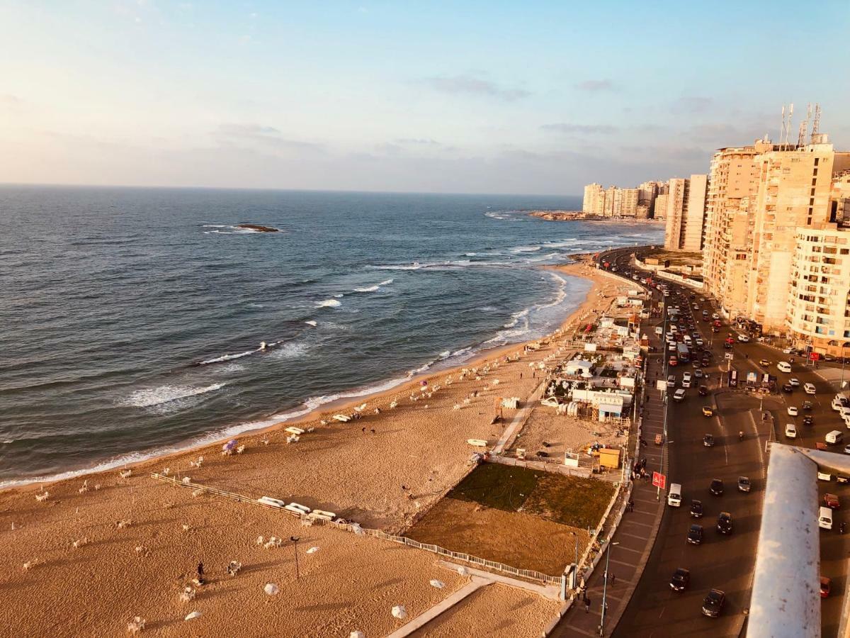 Toscanini Apartament اول صف مباشره İskenderiye Dış mekan fotoğraf